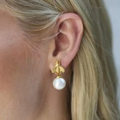 Julie Vos Bee Pearl Drop Earring