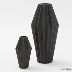 Global Views Milos Vase-Matte Black