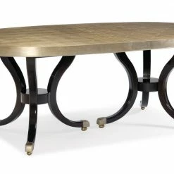 Caracole Draw Attention